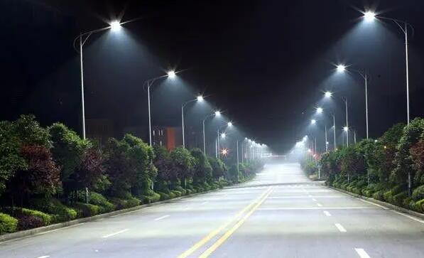 太阳能路灯的均匀度指的是什么？